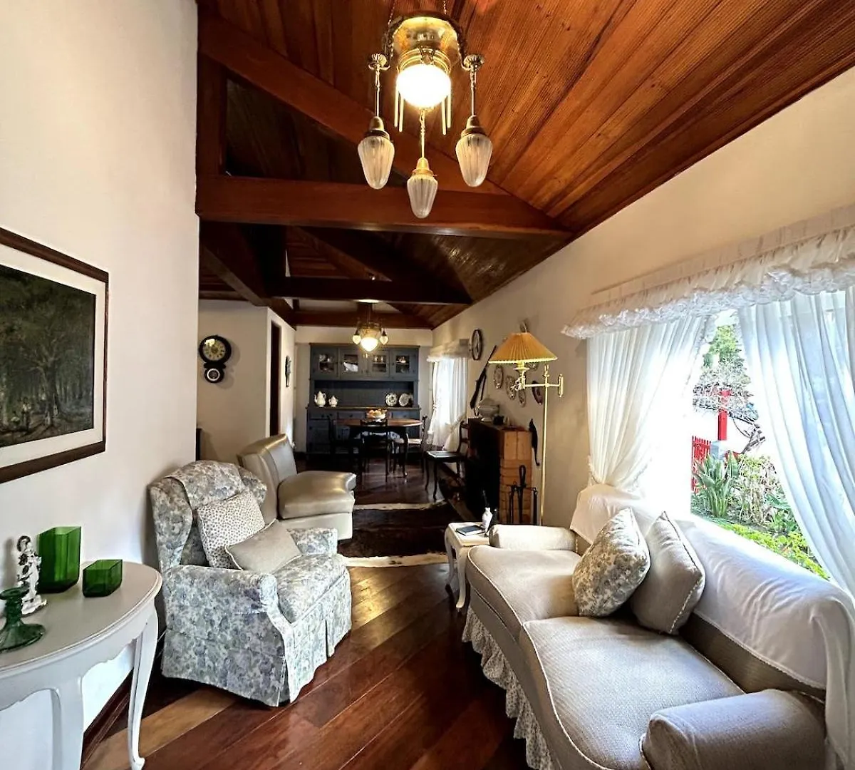 Casa Bambole - Comfort No Capivari-By Hostyn Campos do Jordao Holiday home